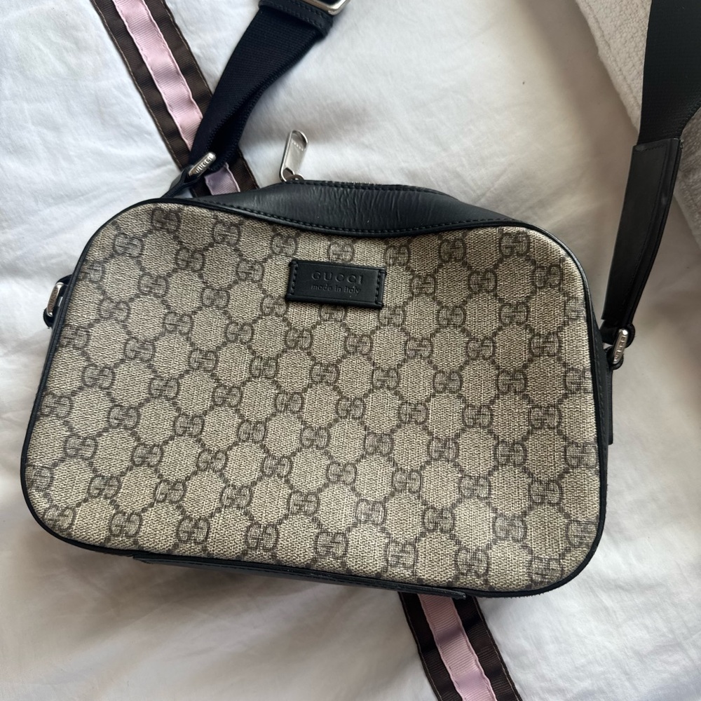 Gucci Black and Cream GG Pattern Shoulder Bag